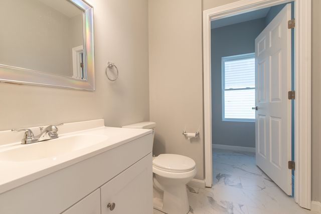 184 Avenue C -1, Woonsocket, RI 02895