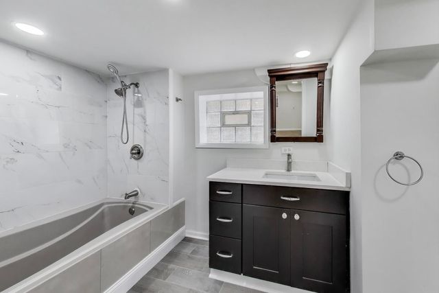 4118 Prairie Avenue, Brookfield, IL 60513