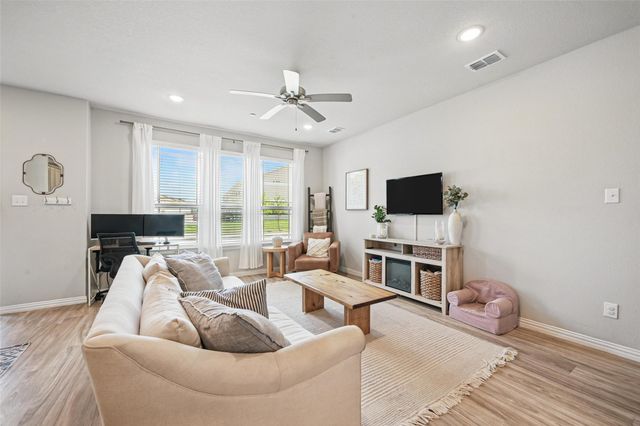 2409 Davenport Drive, Denton, TX 76207