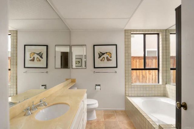 3817 Avenida Feliz, Rancho Santa Fe, CA 92091