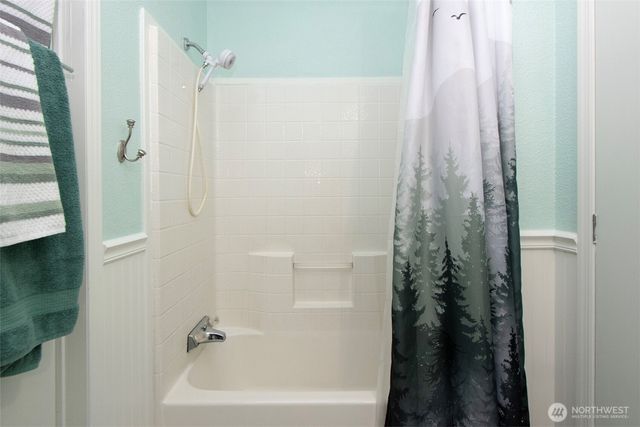 202 S Bayview Avenue, Port Angeles, WA 98362