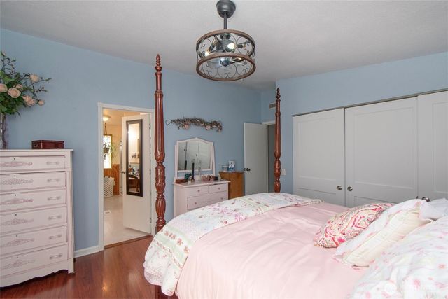 202 S Bayview Avenue, Port Angeles, WA 98362