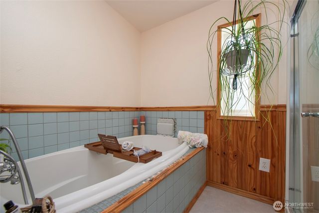 202 S Bayview Avenue, Port Angeles, WA 98362