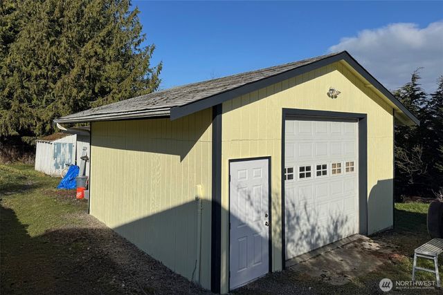 202 S Bayview Avenue, Port Angeles, WA 98362