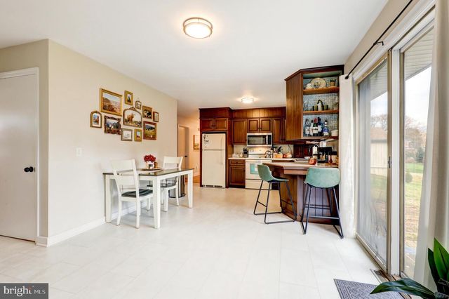 25 EVERGREEN ST, Gordonville, PA 17529