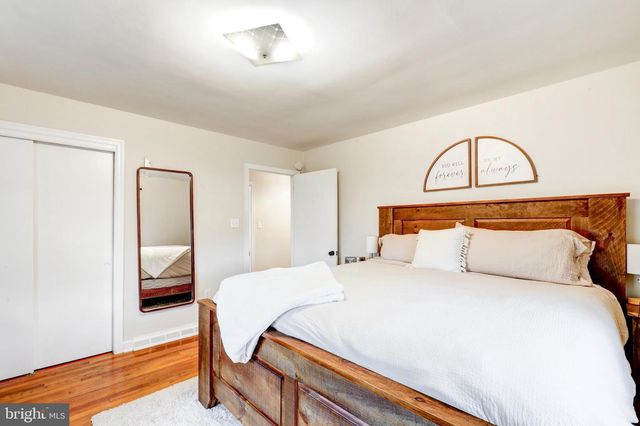 25 EVERGREEN ST, Gordonville, PA 17529