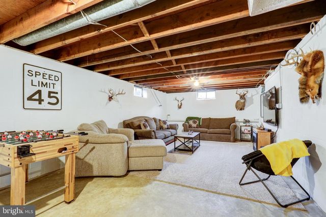 25 EVERGREEN ST, Gordonville, PA 17529