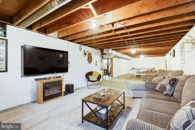 25 EVERGREEN ST, Gordonville, PA 17529