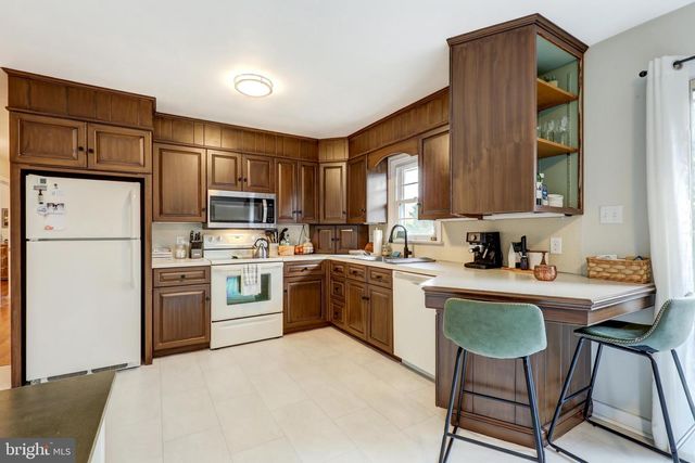 25 EVERGREEN ST, Gordonville, PA 17529