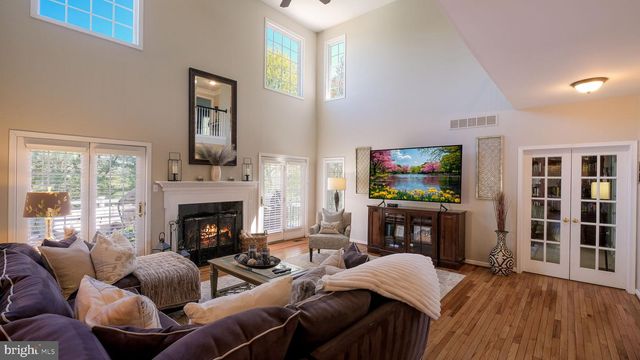 31 THOMAS SPEAKMAN DR, Glen Mills, PA 19342