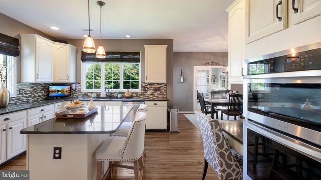 31 THOMAS SPEAKMAN DR, Glen Mills, PA 19342