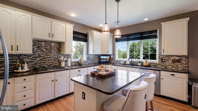 31 THOMAS SPEAKMAN DR, Glen Mills, PA 19342