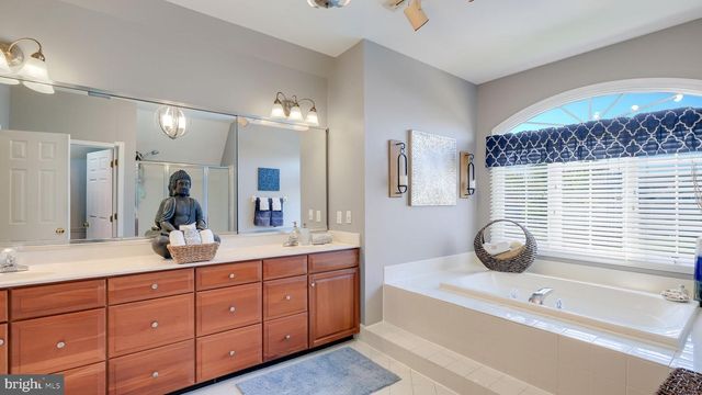 31 THOMAS SPEAKMAN DR, Glen Mills, PA 19342