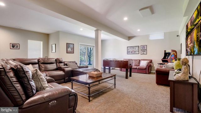 31 THOMAS SPEAKMAN DR, Glen Mills, PA 19342