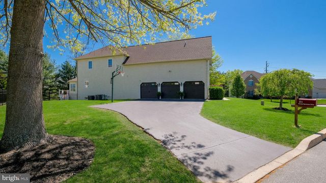 31 THOMAS SPEAKMAN DR, Glen Mills, PA 19342