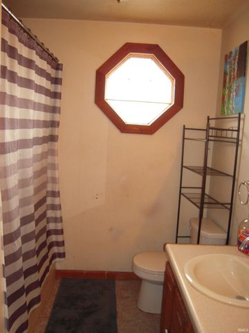 1615 E Beardsley Ave, Elkhart, IN 46514