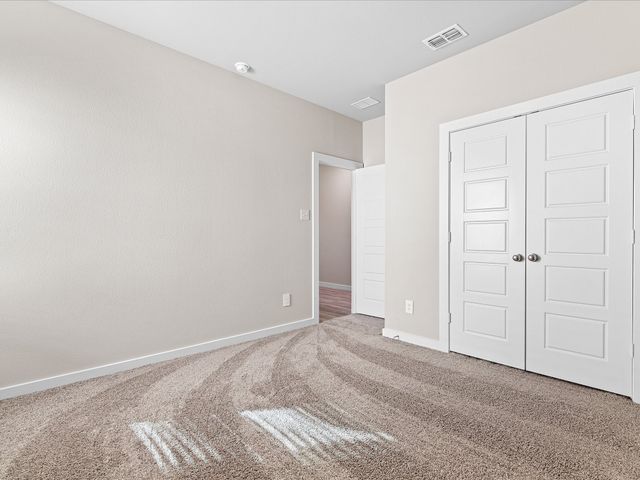 643 Medinah Road, Red Oak, TX 75154