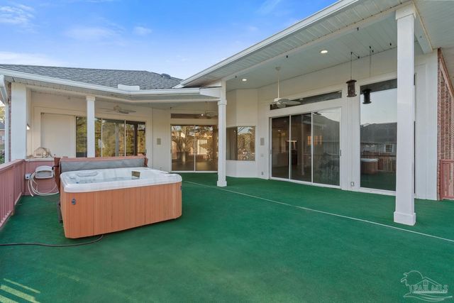 5080 Pine Hollow Dr, Pensacola, FL 32505