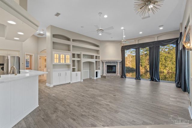 5080 Pine Hollow Dr, Pensacola, FL 32505