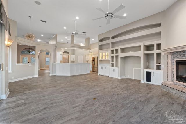 5080 Pine Hollow Dr, Pensacola, FL 32505