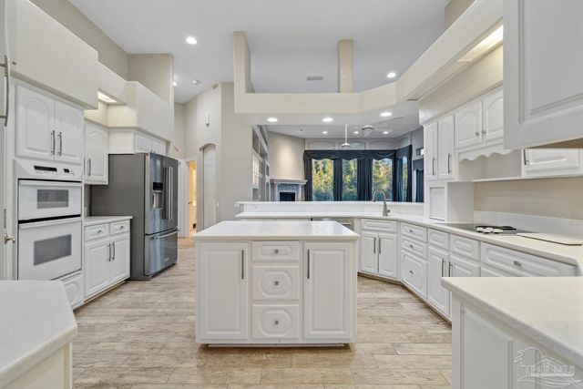5080 Pine Hollow Dr, Pensacola, FL 32505