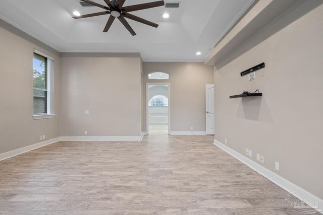 5080 Pine Hollow Dr, Pensacola, FL 32505