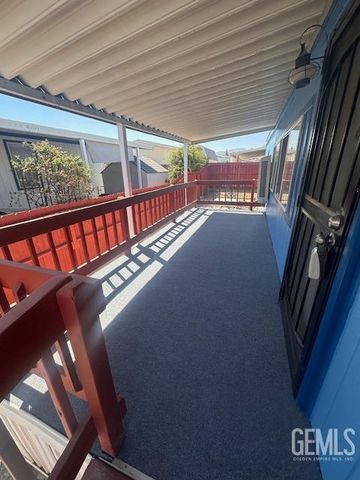 600 S Dennison 27, Tehachapi, CA 93561