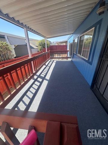 600 S Dennison 27, Tehachapi, CA 93561