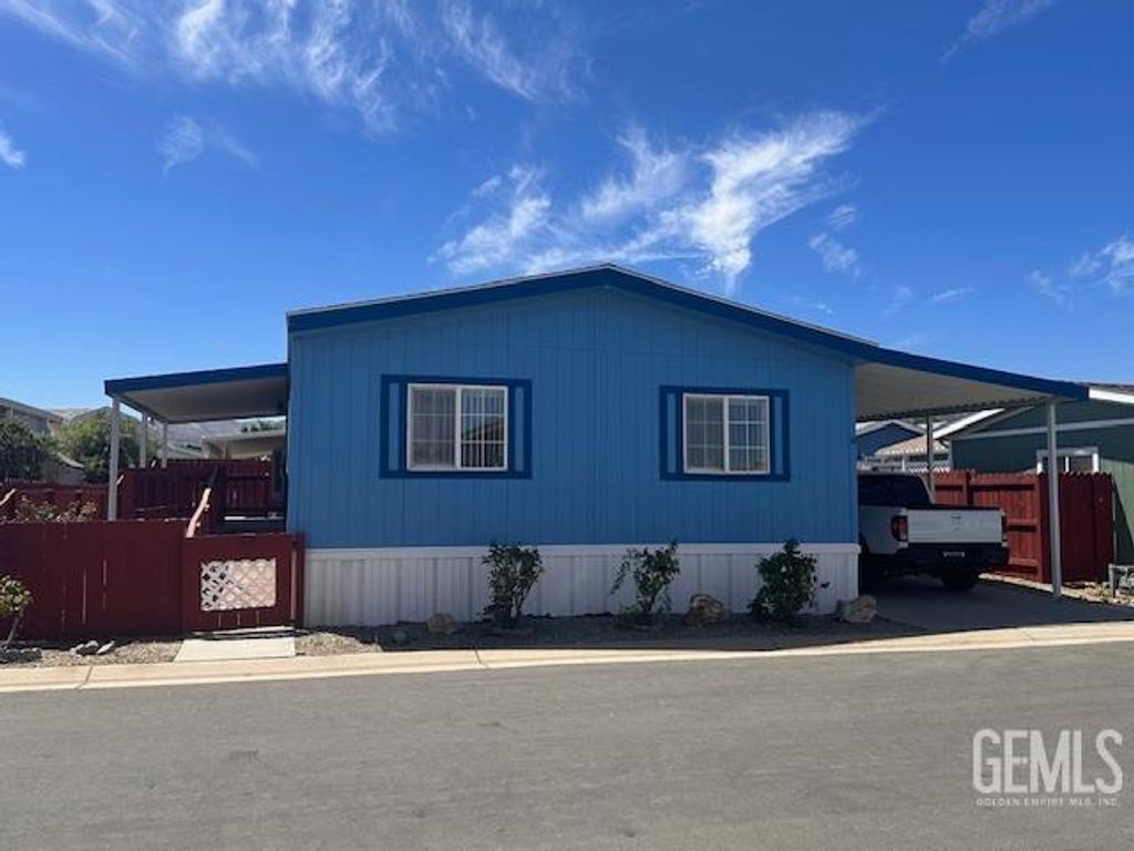 600 S Dennison 27, Tehachapi, CA 93561