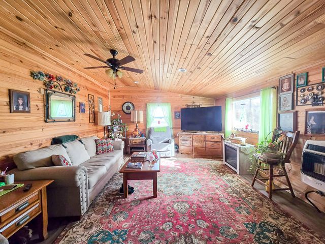 1104 Highland Street, Cabool, MO 65689