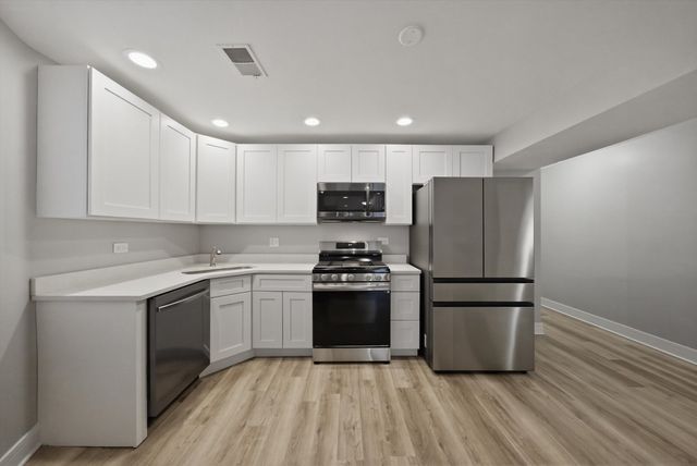 4541 S Prairie Avenue 1N, Chicago, IL 60653