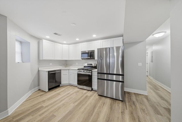 4541 S Prairie Avenue 1N, Chicago, IL 60653