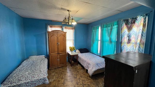 212 N Central Avenue, Monett, MO 65708