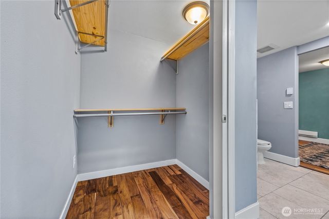 21216 Des Moines Memorial Dr, Des Moines, WA 98198