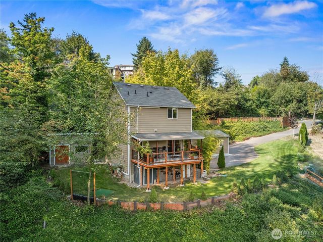 21216 Des Moines Memorial Dr, Des Moines, WA 98198