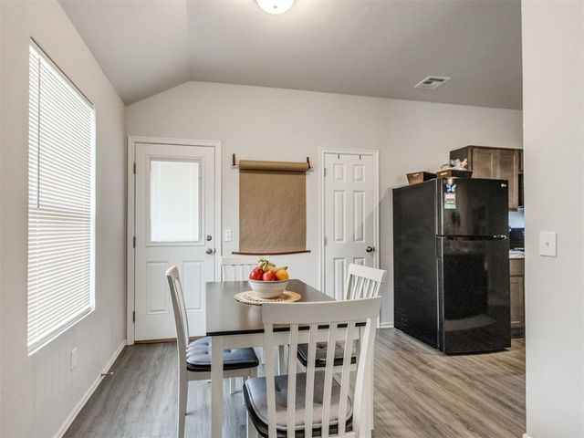 823 Highgarden Circle, Noble, OK 73068