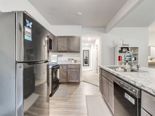 823 Highgarden Circle, Noble, OK 73068