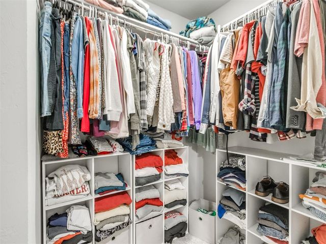 823 Highgarden Circle, Noble, OK 73068