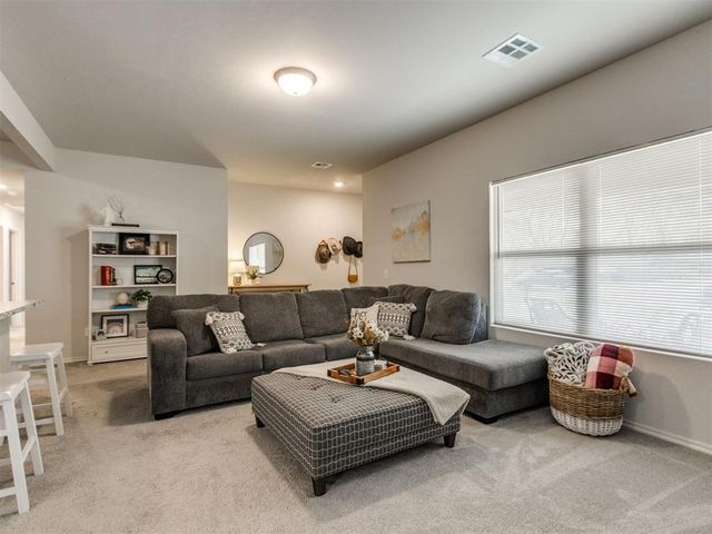 823 Highgarden Circle, Noble, OK 73068