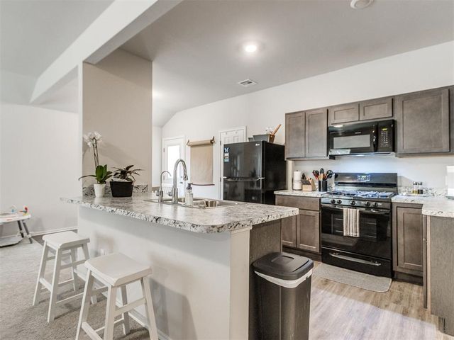 823 Highgarden Circle, Noble, OK 73068