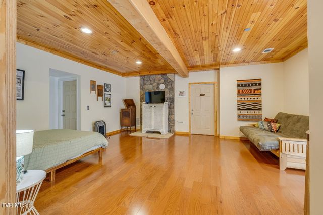 117 Wildwood Point, Unicoi, TN 37692