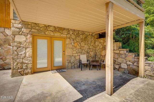 117 Wildwood Point, Unicoi, TN 37692