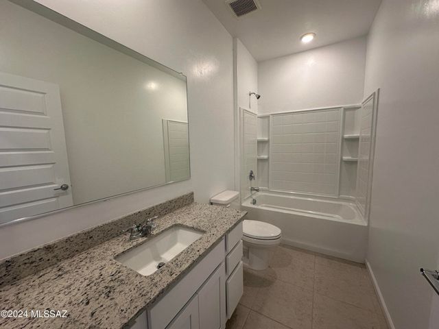 10467 W Washburn Street, Marana, AZ 85653