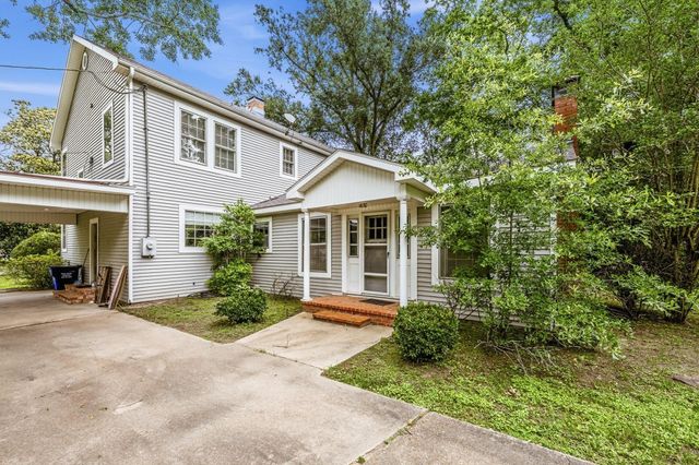 1103 E Goliad Avenue, Crockett, TX 75835