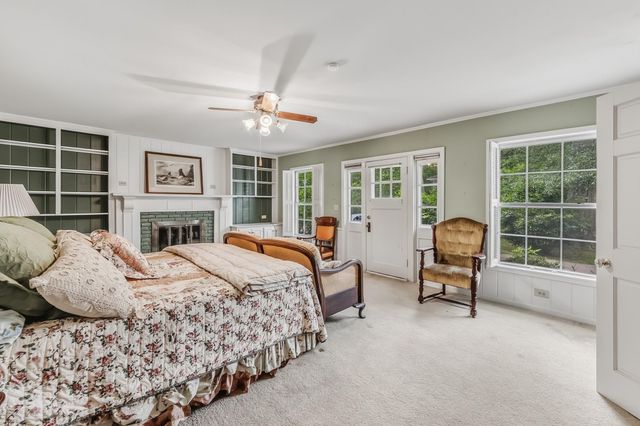 1103 E Goliad Avenue, Crockett, TX 75835