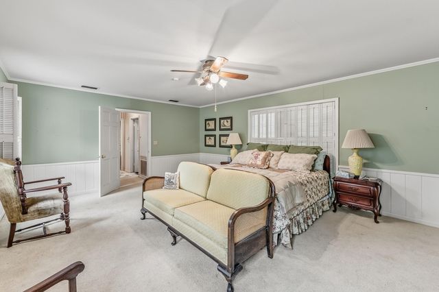 1103 E Goliad Avenue, Crockett, TX 75835