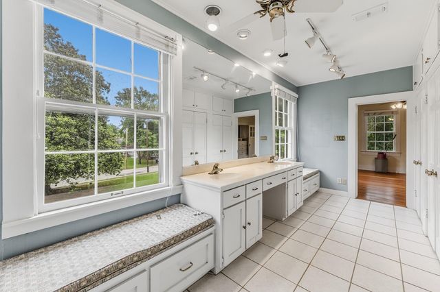 1103 E Goliad Avenue, Crockett, TX 75835