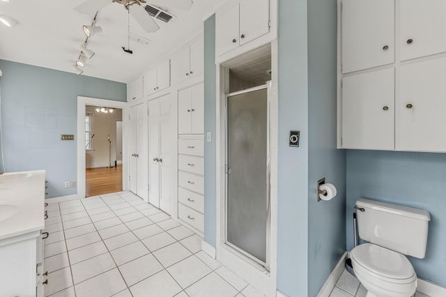 1103 E Goliad Avenue, Crockett, TX 75835