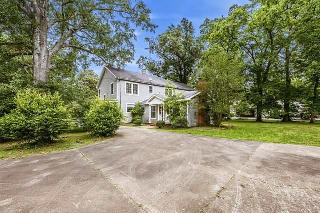 1103 E Goliad Avenue, Crockett, TX 75835