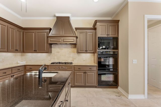 4321 Lazy Creek Drive, Tyler, TX 75707